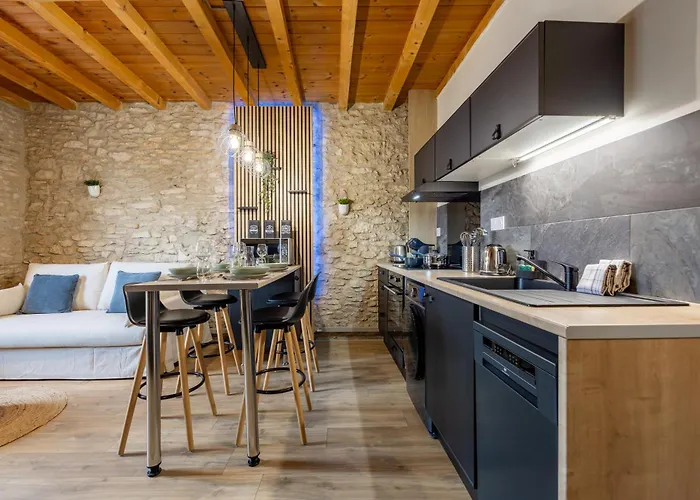 La Parenthese - Duplex Hypercentre, Lit Queen Size * Καστρ