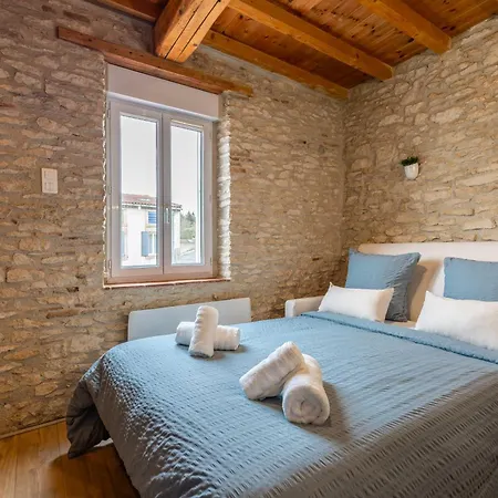 Apartment La Parenthese - Duplex Hypercentre, Lit Queen Size Castres (Tarn)