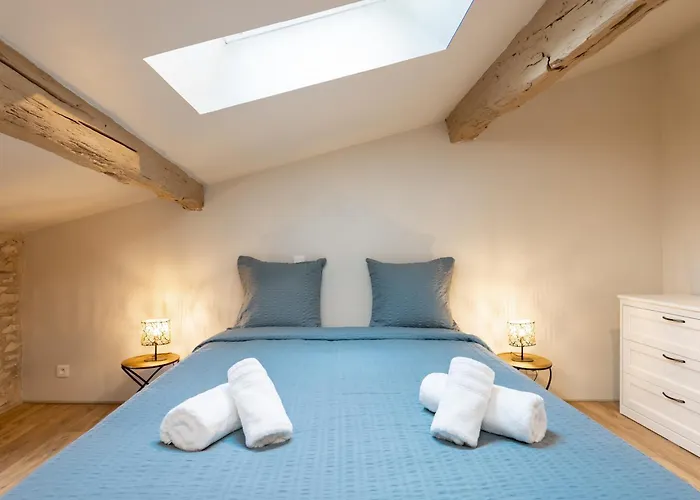 Apartment La Parenthese - Duplex Hypercentre, Lit Queen Size Castres (Tarn)