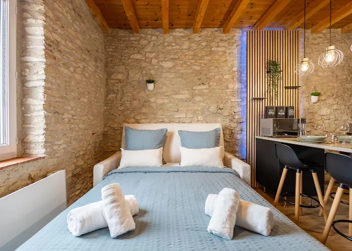 La Parenthese - Duplex Hypercentre, Lit Queen Size Apartment *