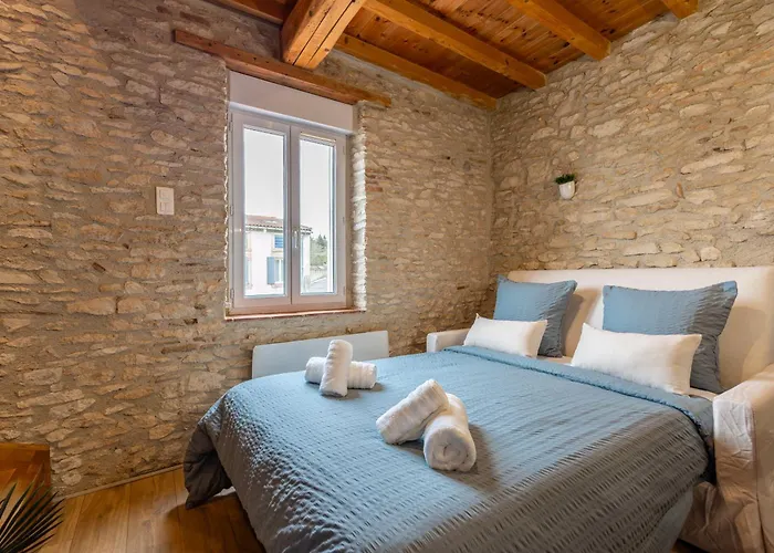 Appartamento La Parenthèse - Duplex Hypercentre, Lit Queen Size Castres (Tarn)